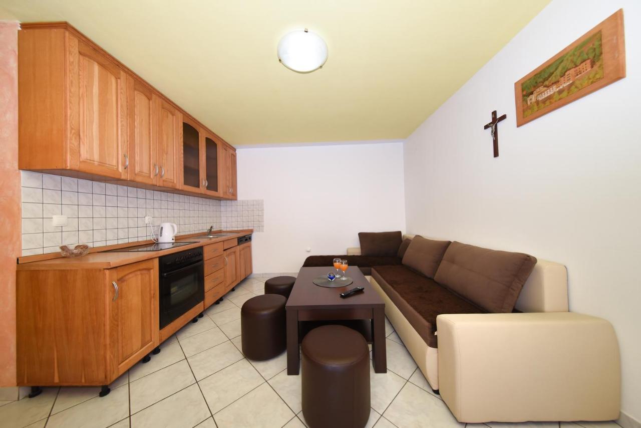 Apartments Krepo Вир Экстерьер фото
